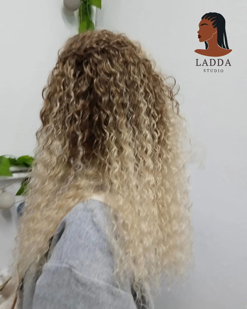 Ombre Afro dalgası çalışması — Ladda Studio Beşiktaş İstanbul